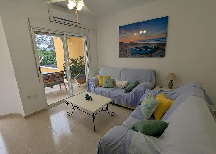 Tu lugar feliz al lado del mar